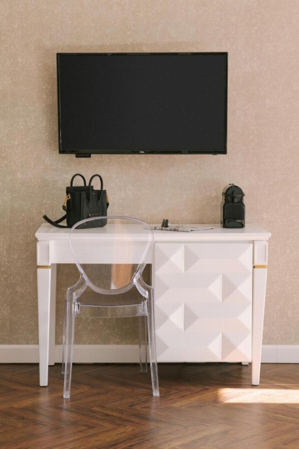 Salute Palace powered by Sonder image 21