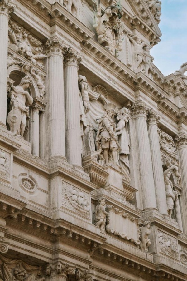 Salute Palace powered by Sonder image 30